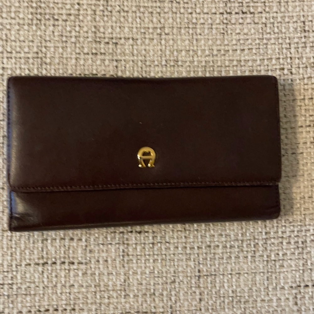 Brown Aigner wallet 7.5”Wx4”H